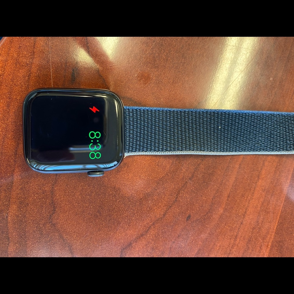 Apple Watch. SE. 44mm.